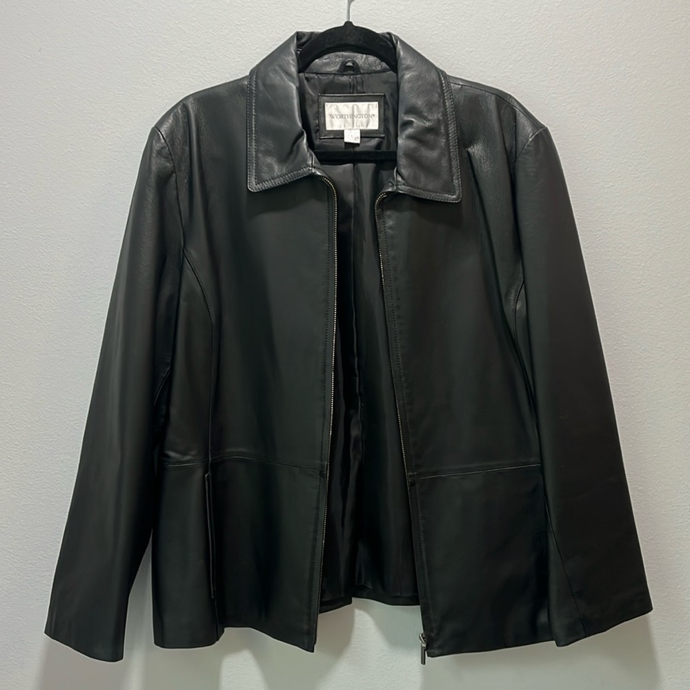 WORTHINGTON black leather jacket. Women Size XLARGE